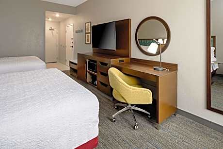 Room with Two Queen Beds - Non-Smoking