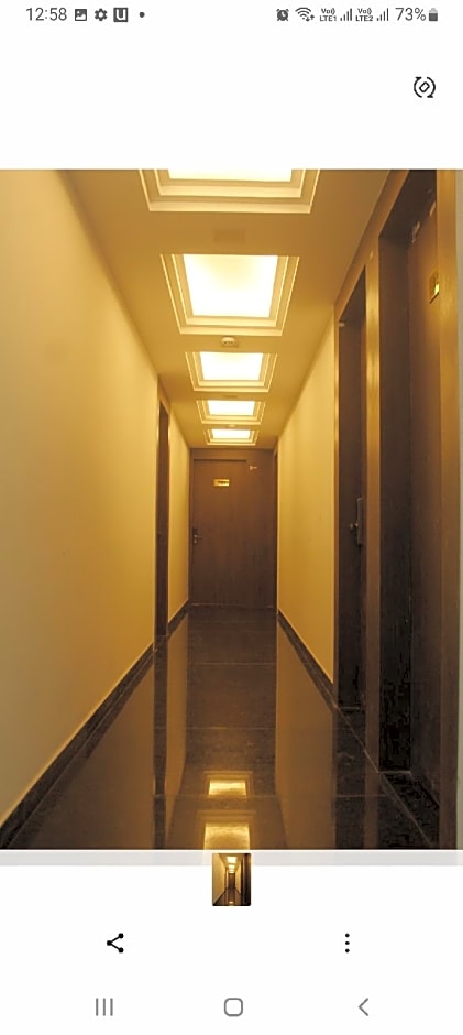 Hotel Navraj Palace