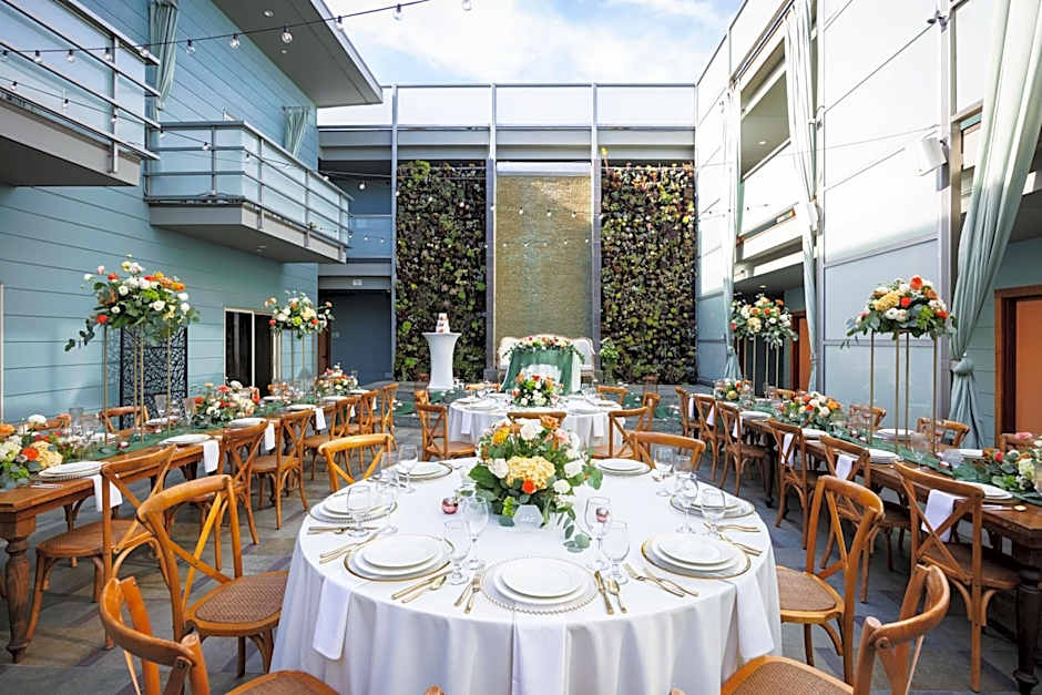 Shade Hotel Manhattan Beach