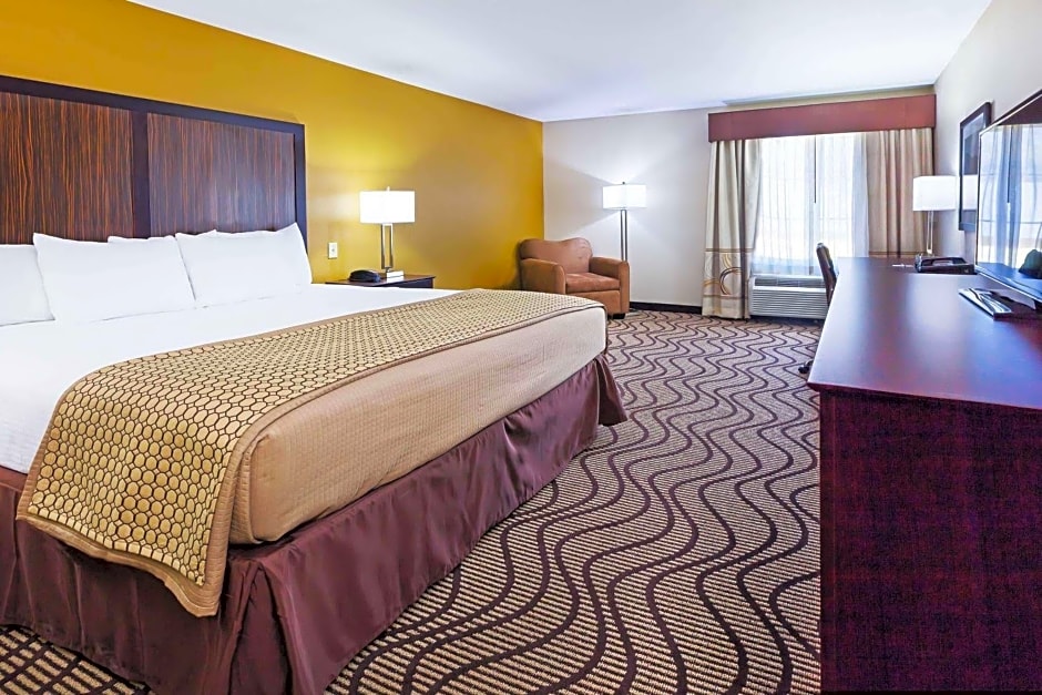 La Quinta by Wyndham Floresville