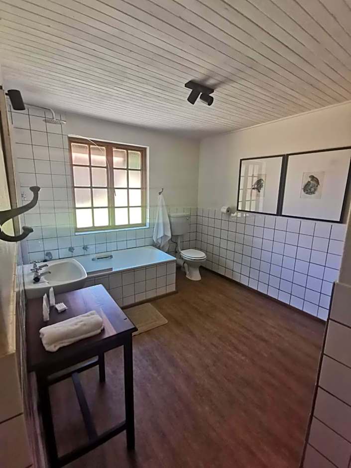 Critchley Hackle - Leisure rooms