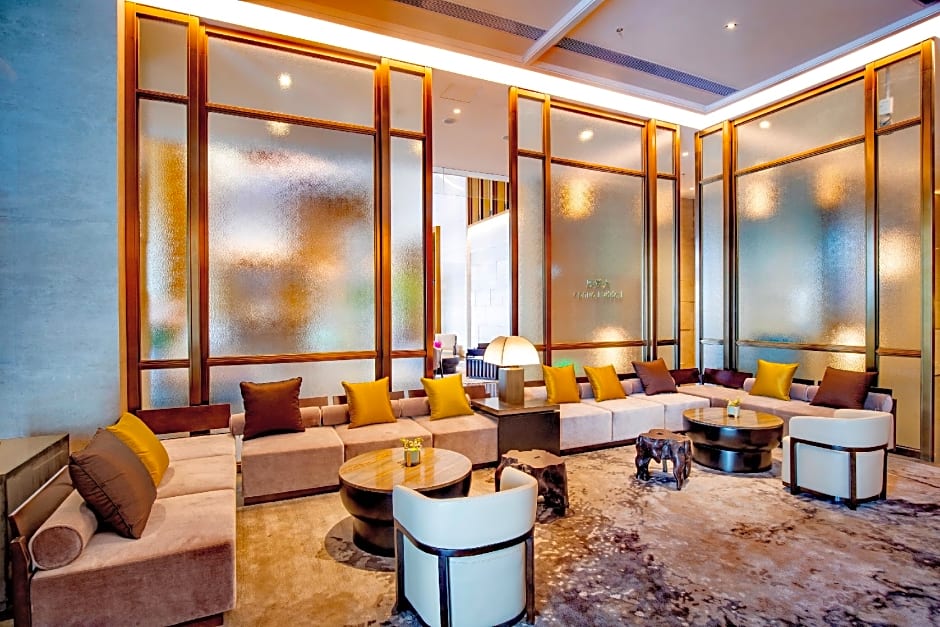 Sheraton Yunfu Xinxing Hotel