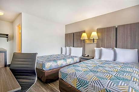 2 Full Beds | Non-Smoking, Micfridge