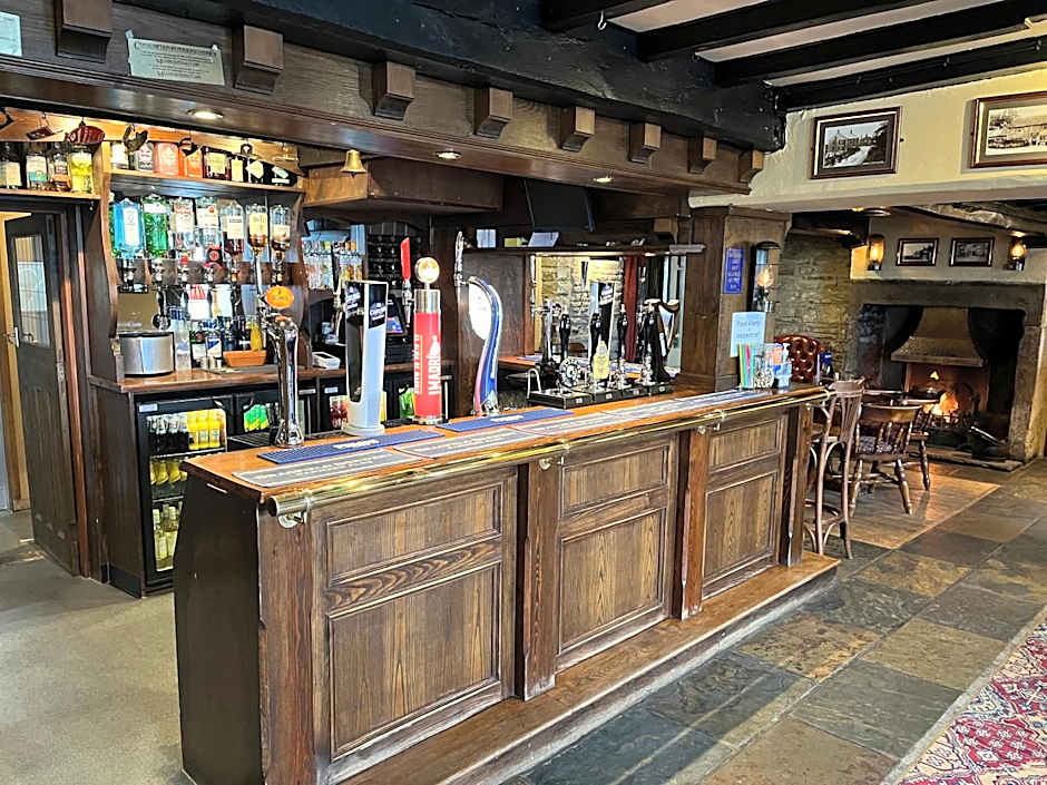 The Dog and Partridge