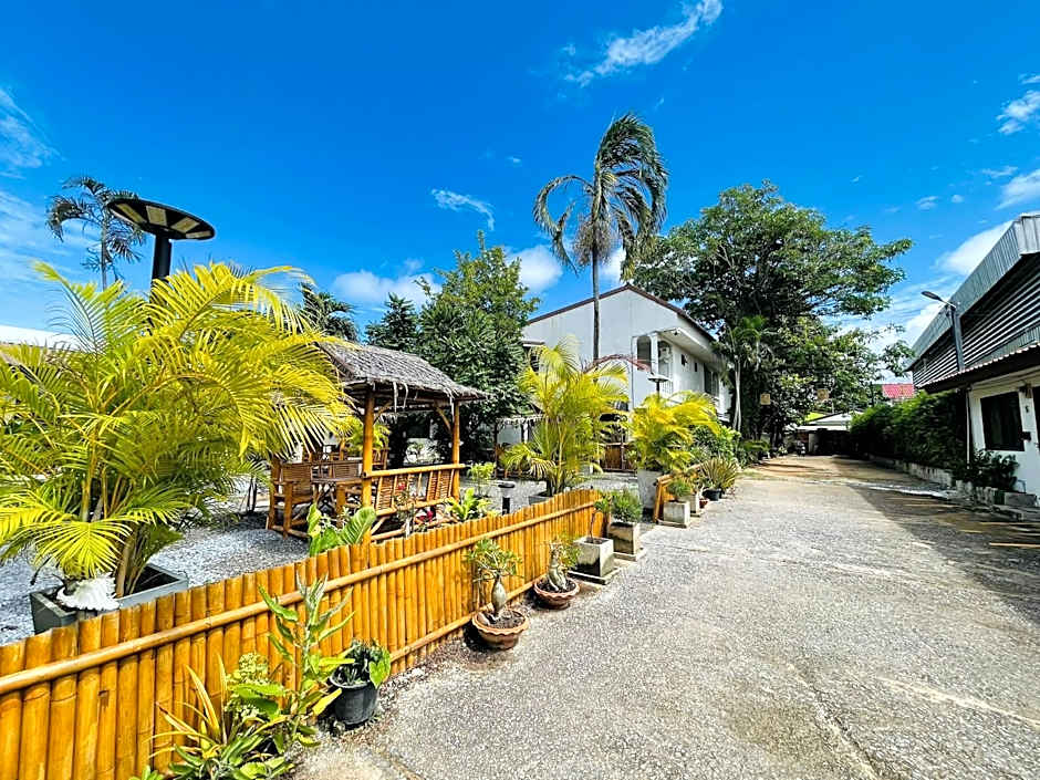 New Breakers Hotel Rawai