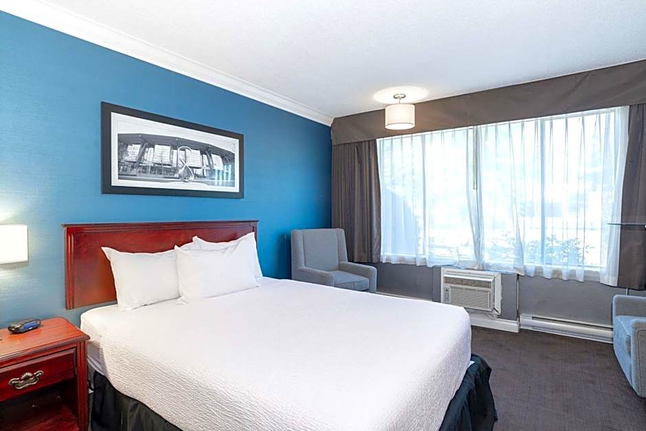 Sandman Hotel & Suites Kelowna