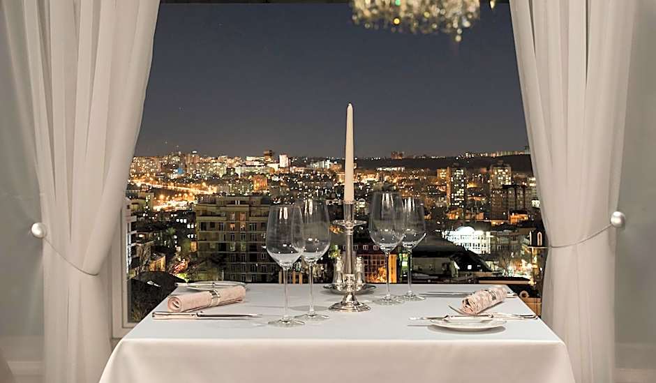 Nobil Luxury Boutique Hotel