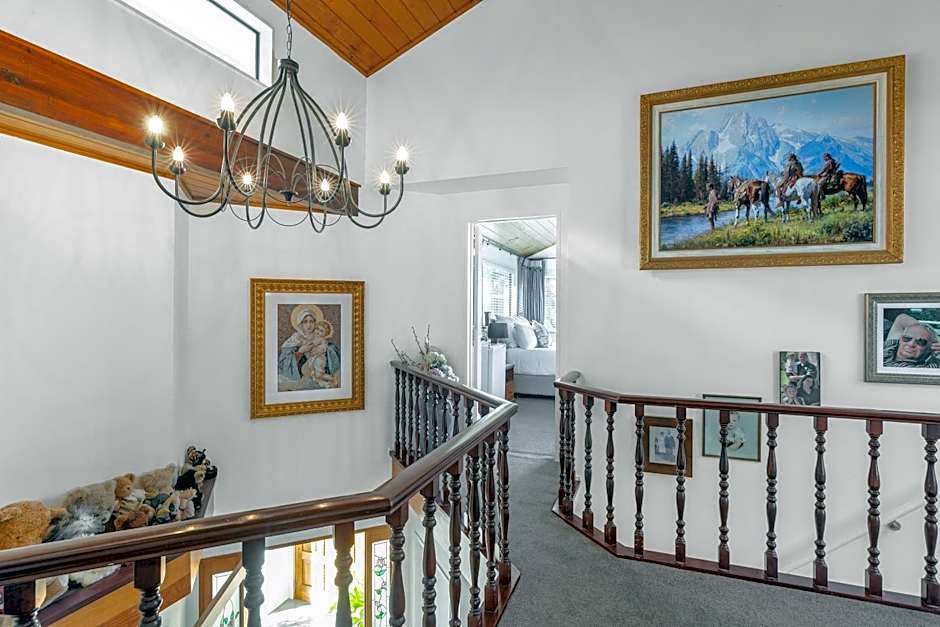 Balmoral Lodge