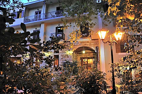 Pelias Hotel
