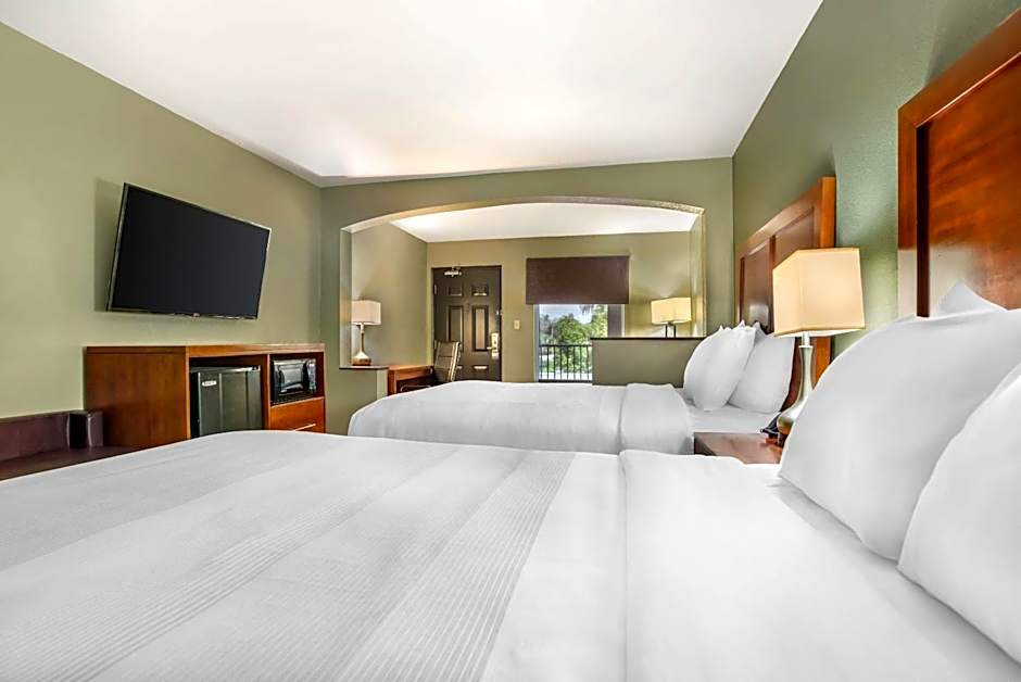 Quality Inn & Suites near Panama City Beach