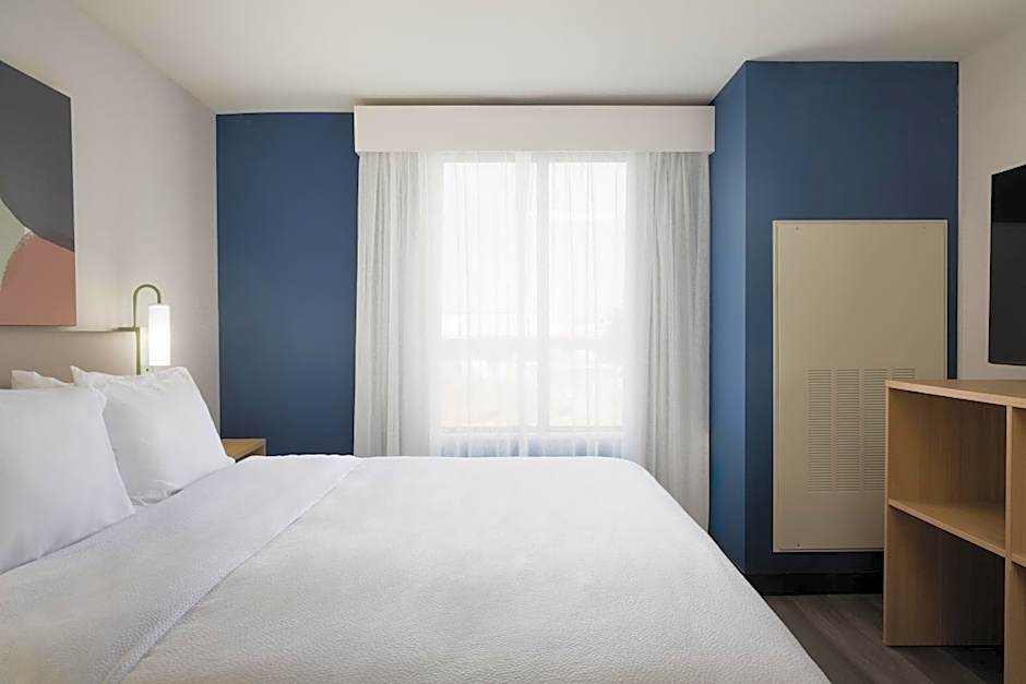 Spark by Hilton Guelph