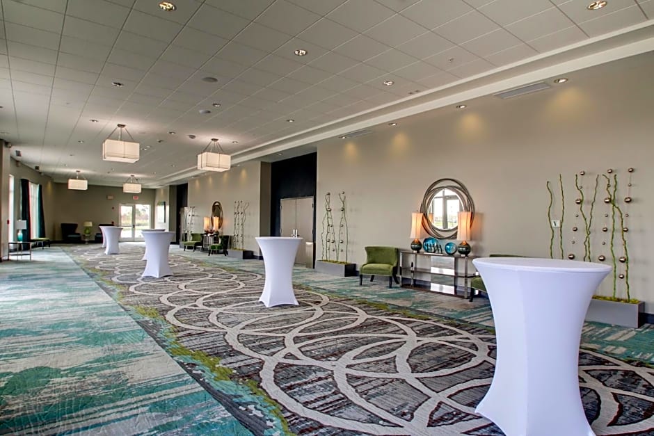 Holiday Inn & Suites Peoria at Grand Prairie, an IHG Hotel
