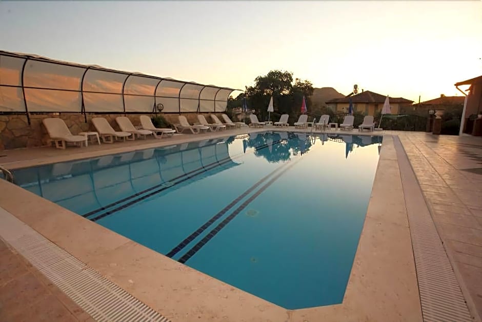 California Apart Hotel