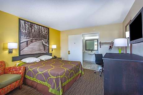 1 King Bed Mobility Accessible Room Non-Smoking