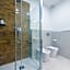 Blanco Rooms