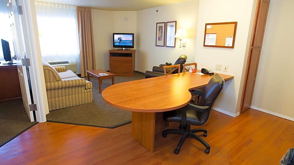 Candlewood Suites Springfield By IHG