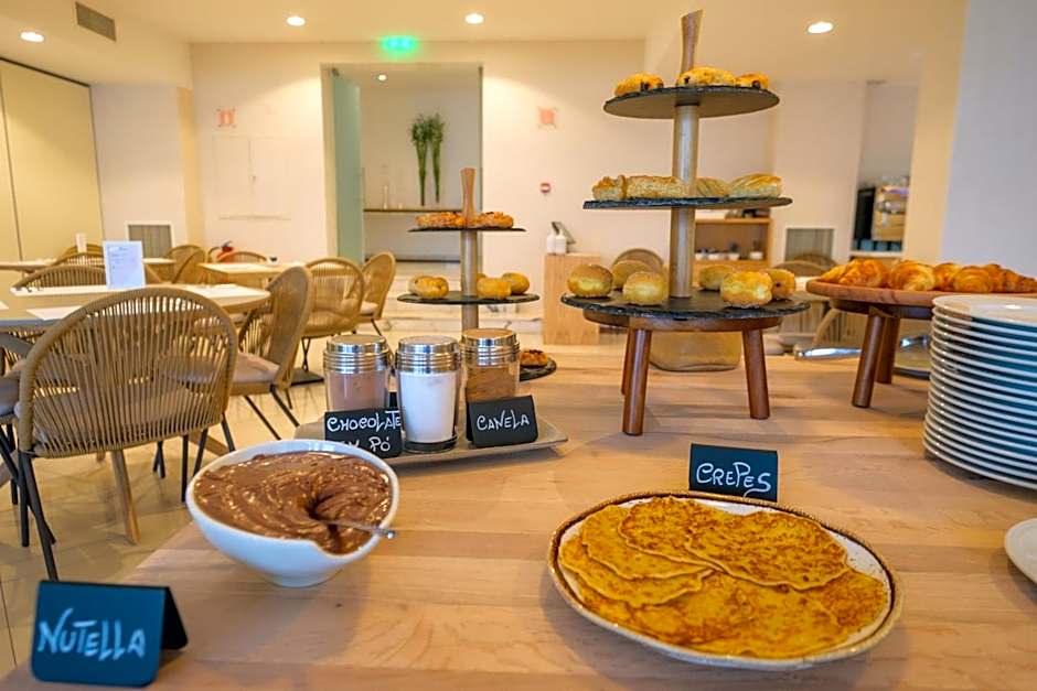 Malibu Foz Hotel - La Maison Younan