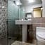 Elin Hotel