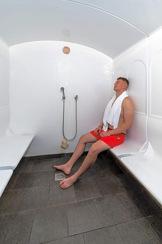 Hotel Yacht Wellness & Business