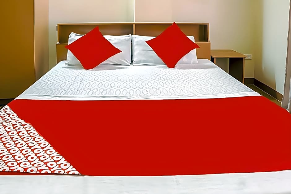 RedDoorz @ La Briana Guest House Bantayan Cebu