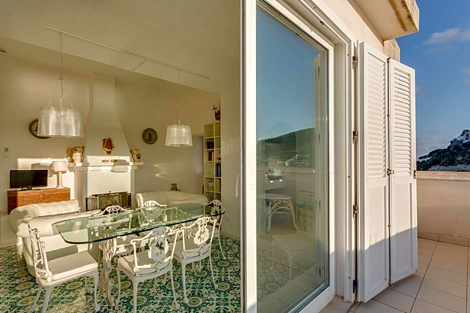 Hotel Torre Dei Borboni