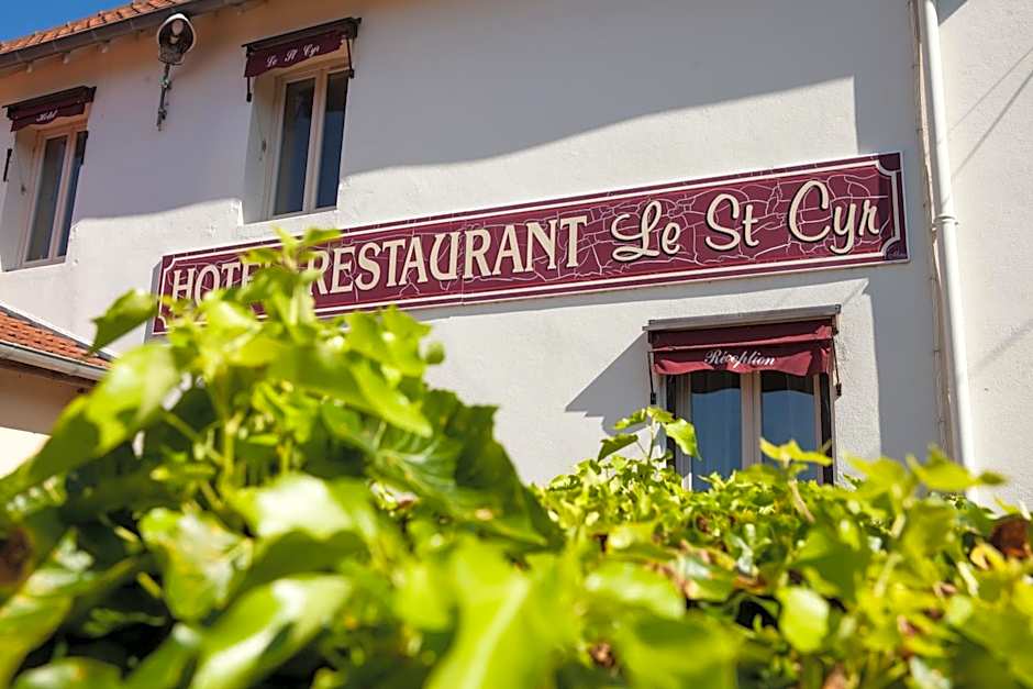 Logis Le Saint Cyr