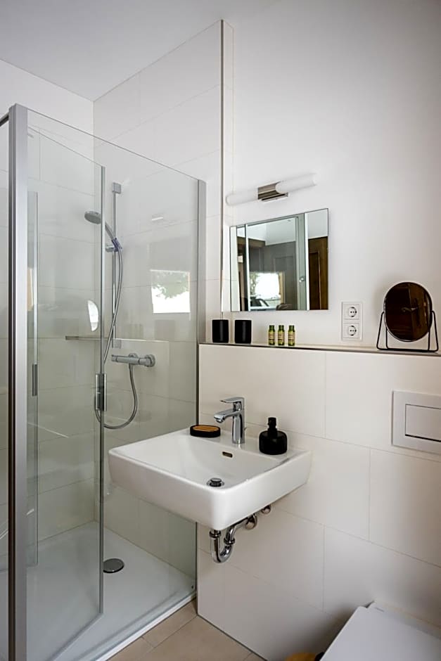 Ferienanlage Zum Silberstollen 2 Häuser am Berg Polderhof und Weißeritzhütte