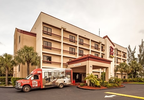 Red Roof Inn PLUS+ Miami Airport