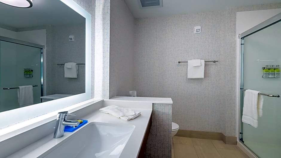 Holiday Inn Express And Suites Marion By IHG
