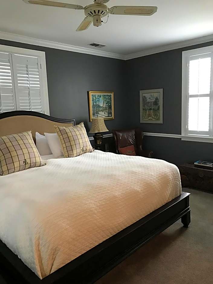 Springwood Inn