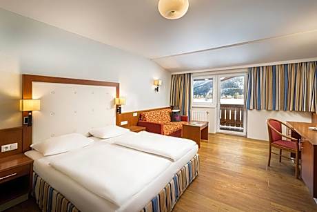 Superior Room with Mountain View