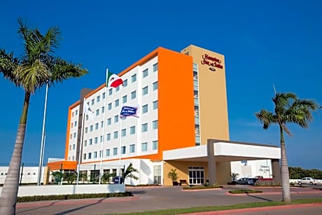 Hampton Inn By Hilton and Suites Paraiso, Tabasco, Mexico