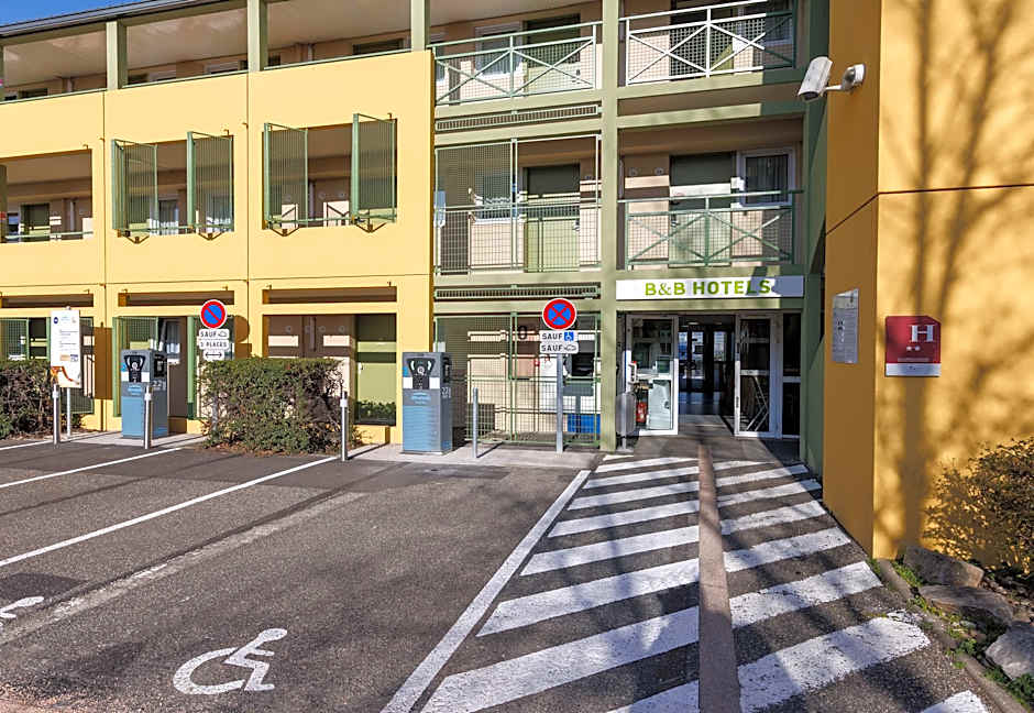 B&B Hotel Clermont Ferrand Le Brezet Aéroport