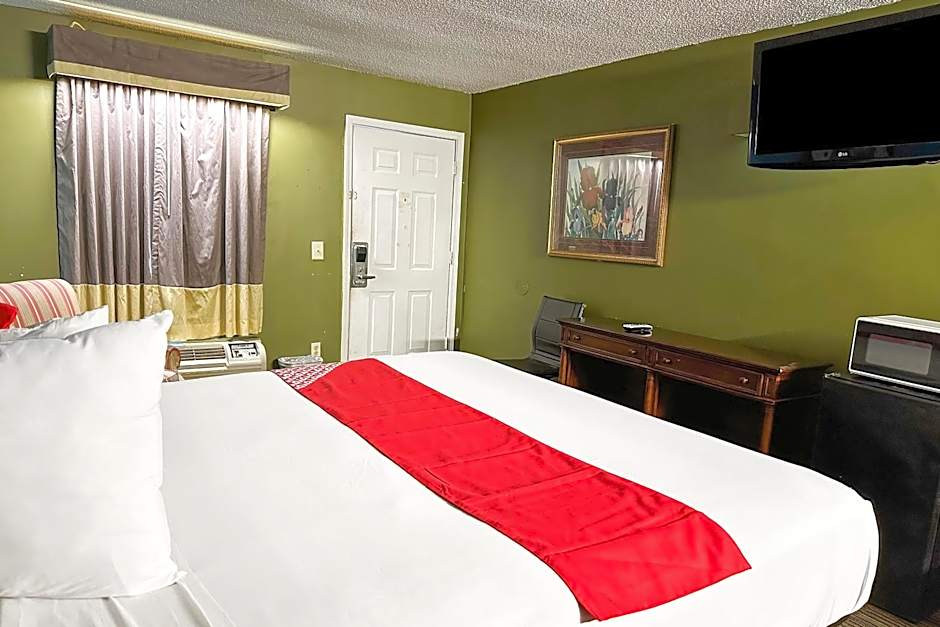 Bonita Lakes Inn by Capital O Meridian I20