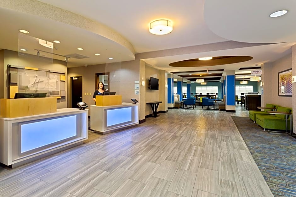 Holiday Inn Express Hotel & Suites Largo-Clearwater