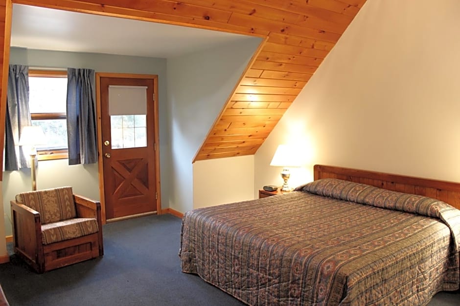 Nootka Lodge