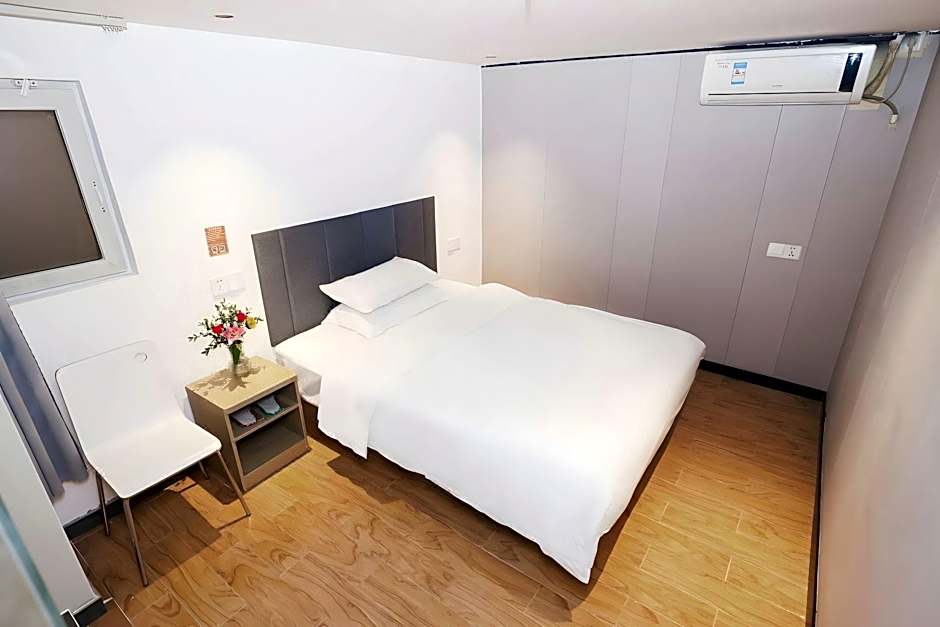 Yifang Hotel Guangzhou Shangxiajiu Pedestrian Street Yongqingfang Branch