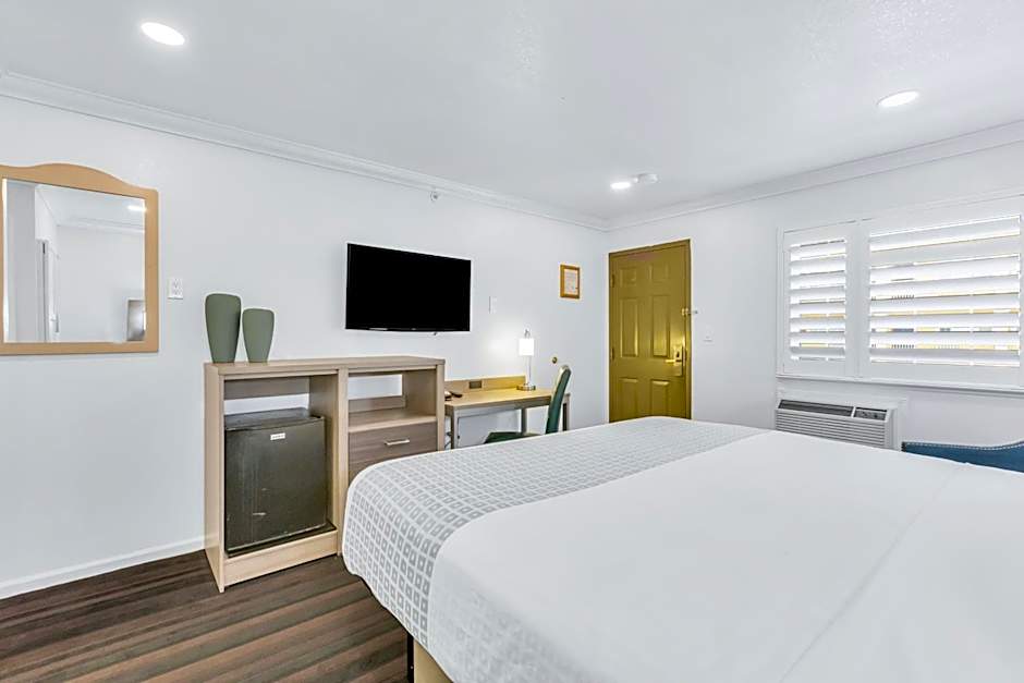Napa Valley Hotel & Suites
