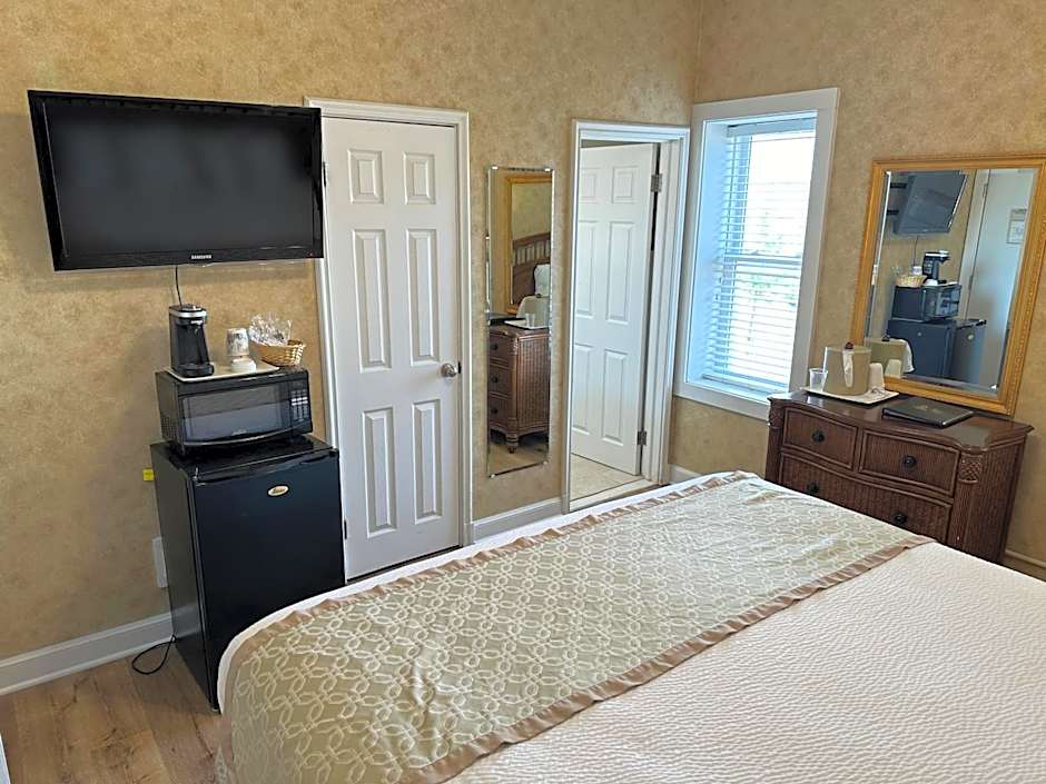 Island House Historic Vacation Rentals