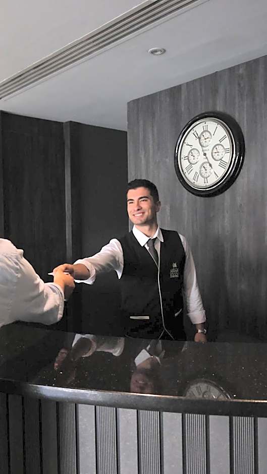 Midas Hotel