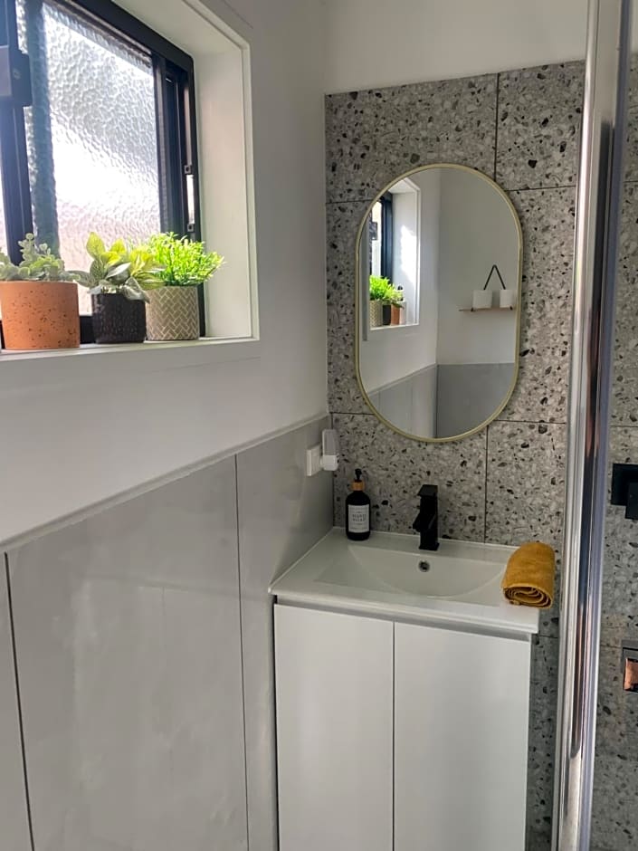 Ange's BnB - Self Contained Unit with Ensuite