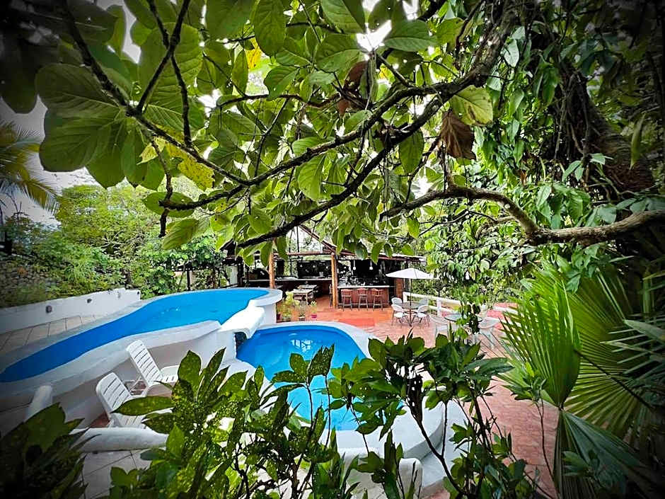 Hotel La Colina