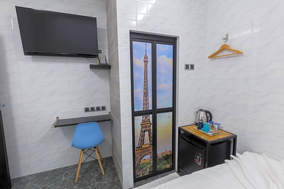 Lee Luxury Home, USM Penang