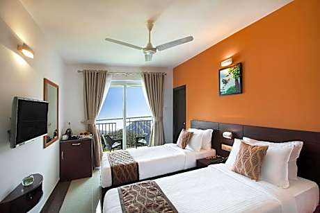 1-Bedroom Family Room with Balcony