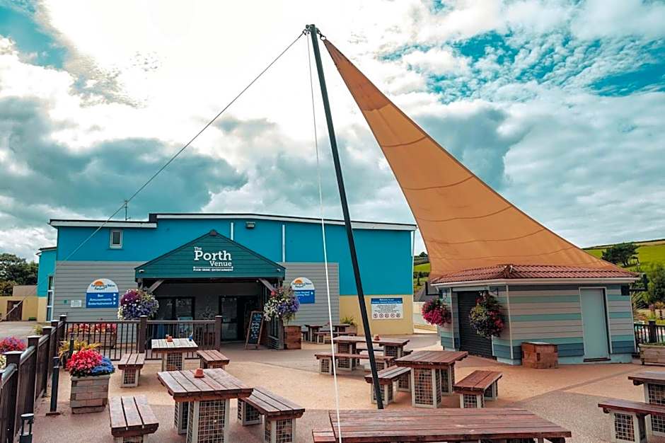 Our Lodge at Newquay Bay NB35