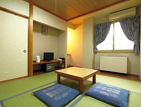 Japanese-Style Room