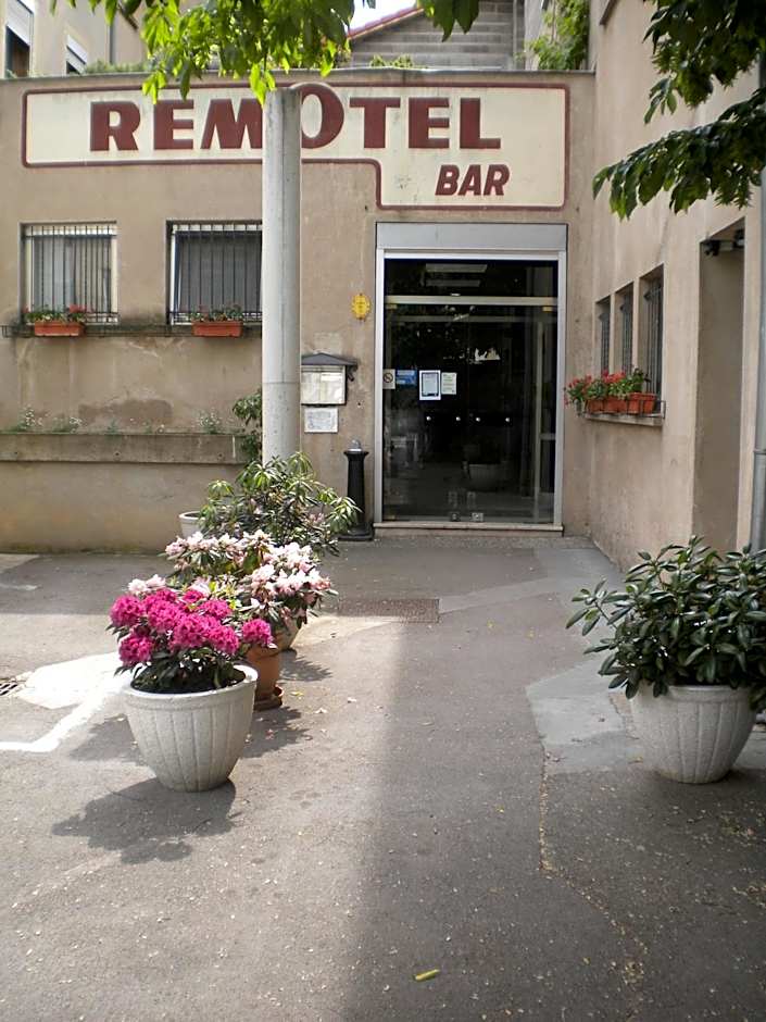 Logis Hotel Restaurant Remotel