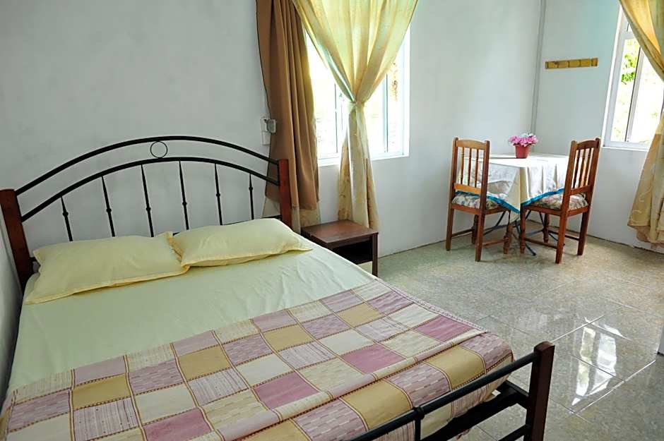 Chez Ronald Guest House