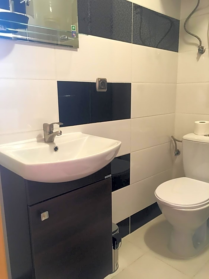 Domki Letniskowe "TROPIK"