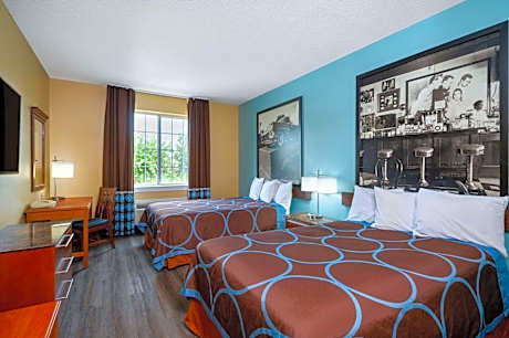 2 Double Beds Non-Smoking